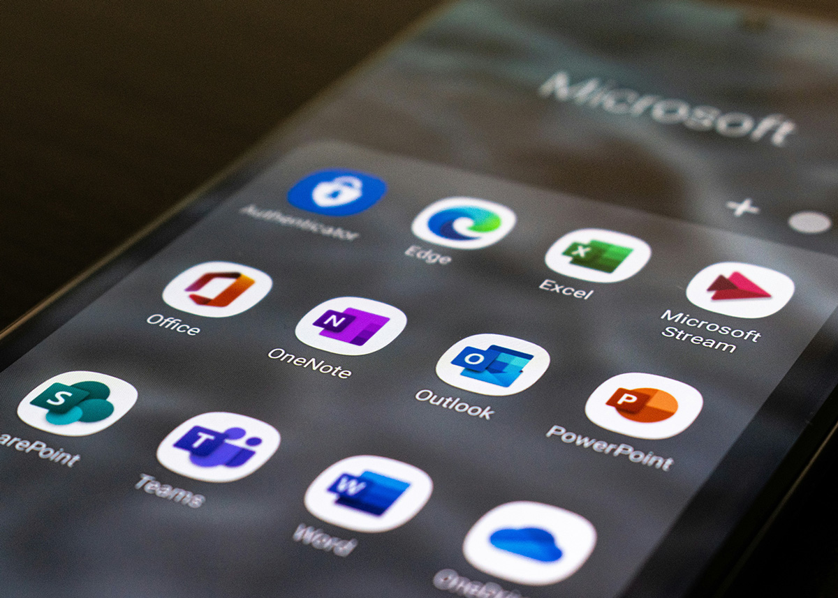 Microsoft 365, sovellukset yrityksille. Kuva Ed Hard, Unsplash